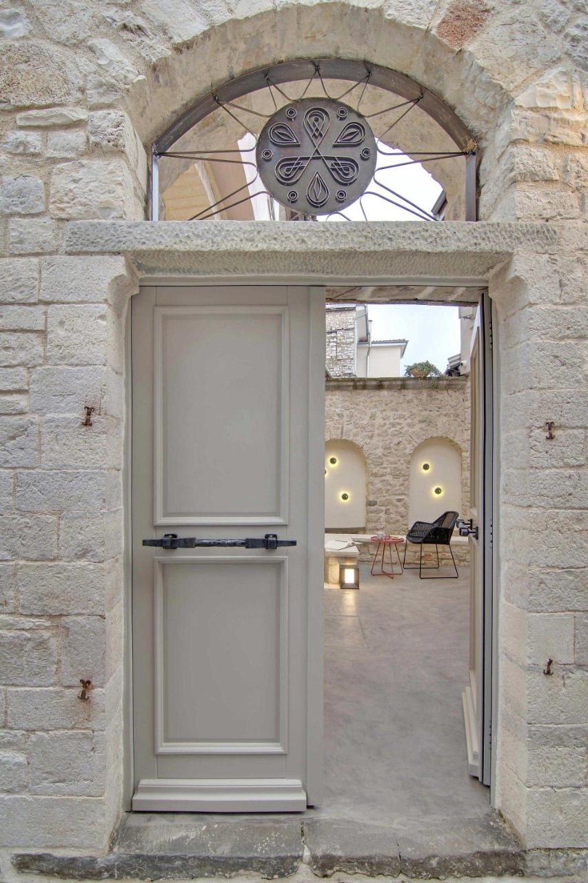 Hotel Boulgari Ioannina Exterior photo